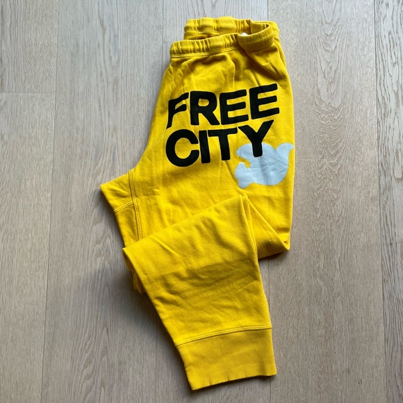 freecity Pants - NEW Authentic FREE CITY 3/4 Sweatpants Yellow Sz L